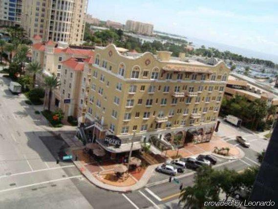 Ponce De Leon Hotel St. Petersburg Exterior photo
